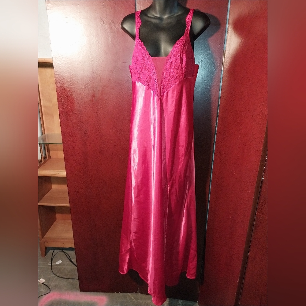 Victoria's Secret Gold Label Red Nightgown with Lace Front and Spaghetti Straps